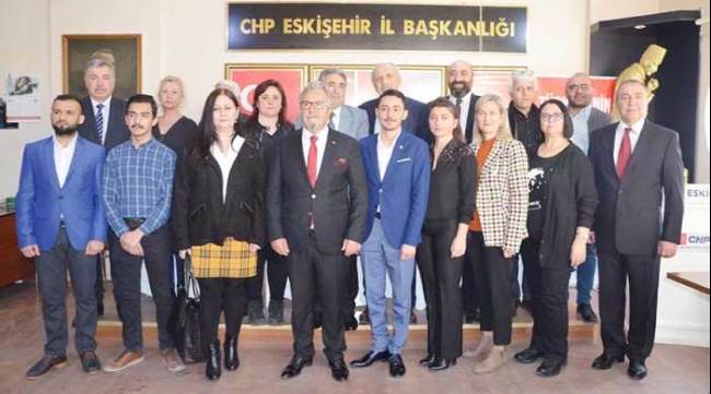 Demokrasi dersi verdik