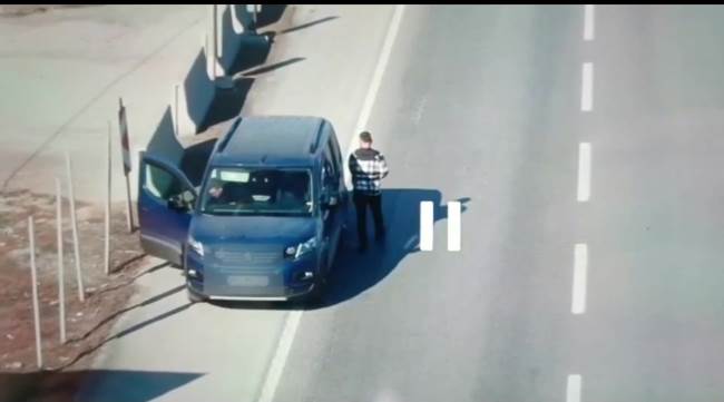 Direksiyonda yer değiştirdiler, drondan kaçamadılar