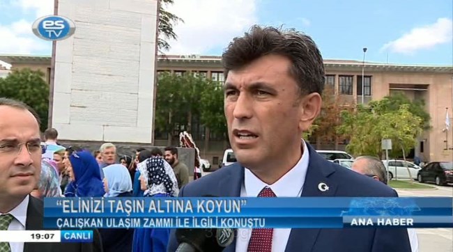 Elinizi taşın altına koyun