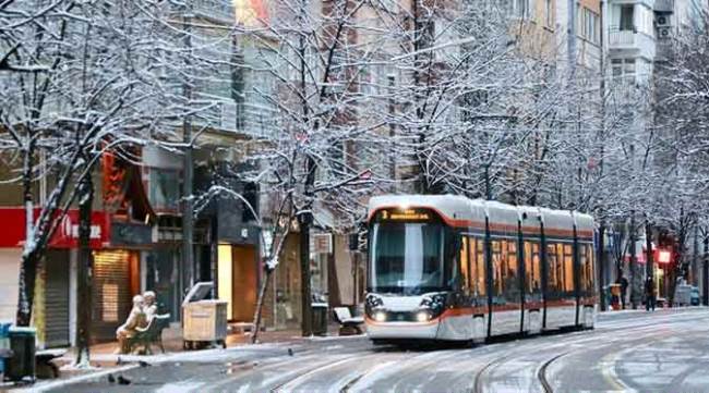 Eskişehir beyaza büründü