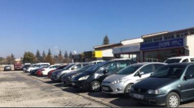 Eskişehir’de ikinci el araç satıcıları bahardan umutlu