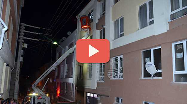 ESKİŞEHİR'DE KORKUTAN BİNA YANGINI