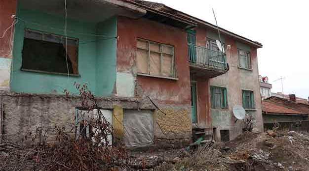 Eskişehir'de metruk bina isyanı