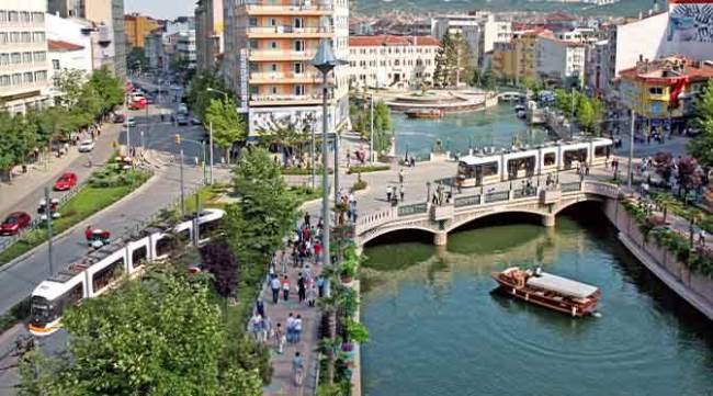 Eskişehir'de o saatler değiştirildi! Büyükşehir duyurdu!