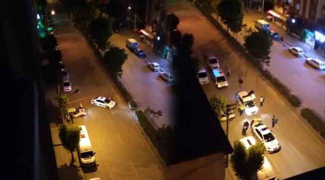 Eskişehir'de polisten kaçarken polise çarptılar!