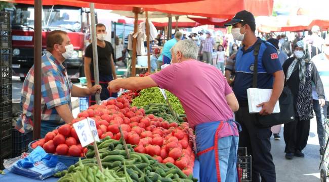 Eskişehir'de semt pazarlarında maske denetimi