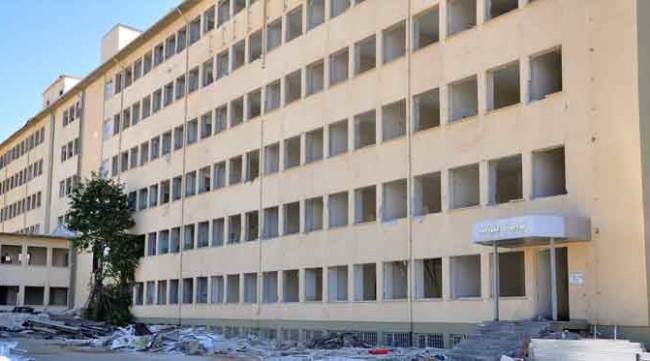 Eskişehir Devlet Hastanesi'nde yıkım başladı
