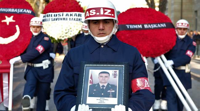 Eskişehir şehidini son yolculuğuna uğurladı!