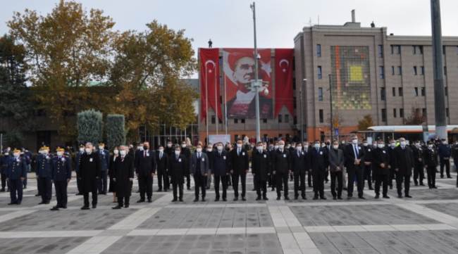 Eskişehirliler Ata'ya olan özlemlerini dile getirdi