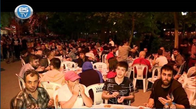 Eskişehirspor taraftarı iftarda buluştu