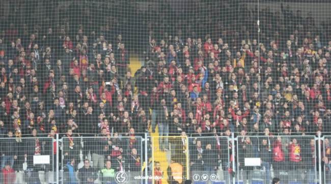 Eskişehirspor taraftarı yine destan yazdı