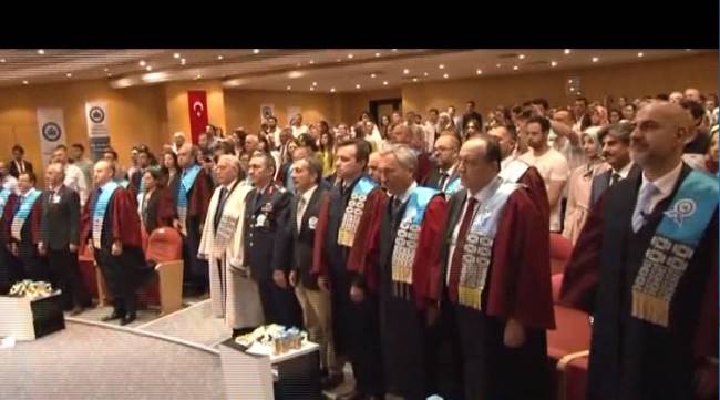 ESOGÜ'de mezuniyet coşkusu