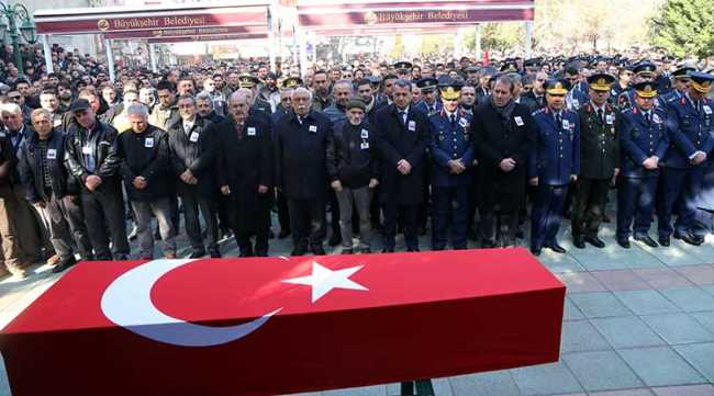 Gözyaşları arasında toprağa verildi