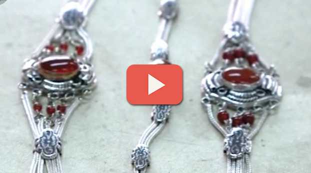 GÜMÜŞÜN SAVATLA BUULŞMASI