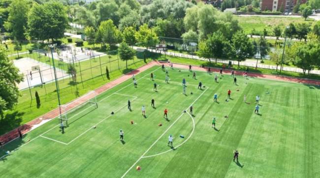 Kadınlar güne spor yaparak başlıyor