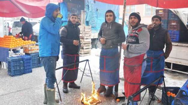 KAR YAĞIŞI ÜRETİCİYİ SEVİNDİRDİ