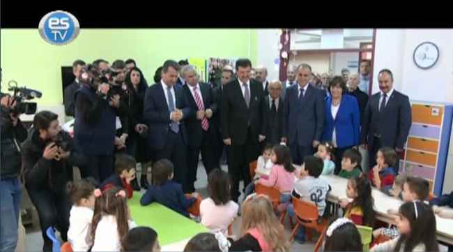 Karnelerini Vali Çelik verdi