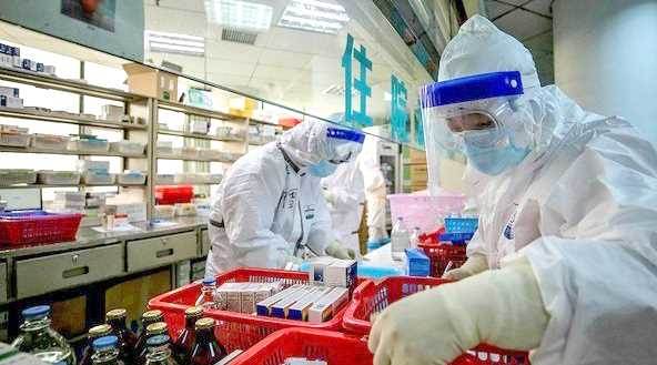 Koronavirüs ikiye böldü