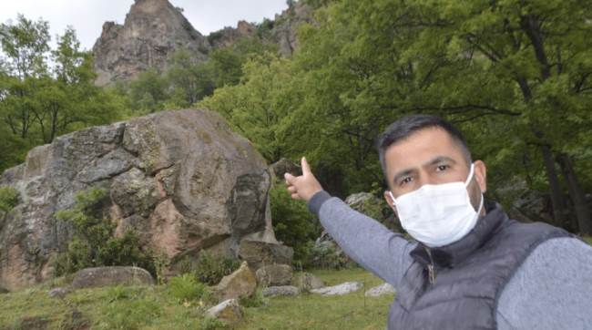 Mahalle sakinleri yetkililerden çözüm bekliyor