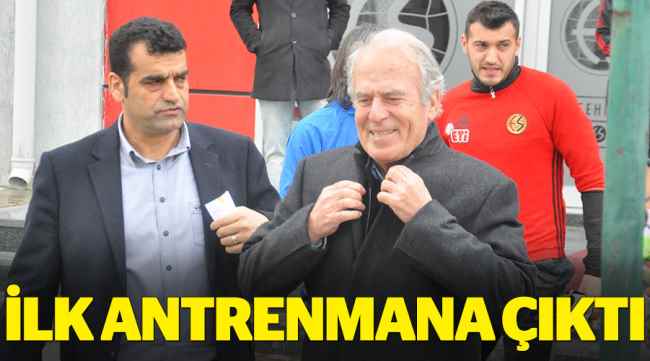Mustafa Denizli ilk antrenmana çıktı