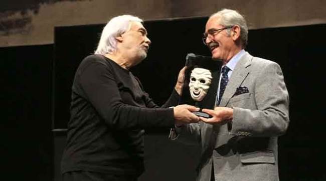 Mustafa Kemal oyunu Eskişehir’de ayakta alkışlandı