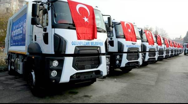 ODUNPAZARI BELEDİYESİ 16 ÇÖP KAMYONU ALDI