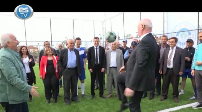 Odunpazarı'ndan ücretsiz halı saha