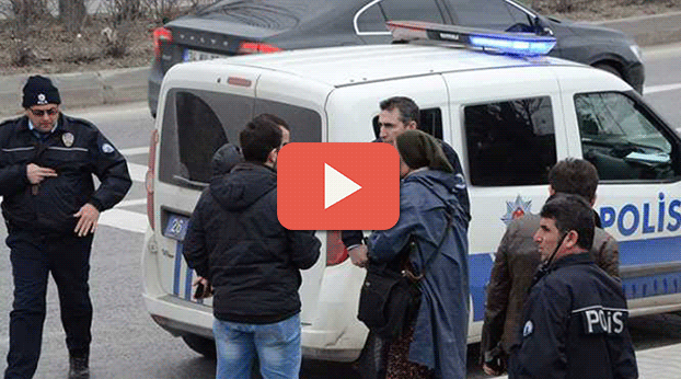 OTOSTOPÇU KADIN POLİSİ ALARMA GEÇİRDİ