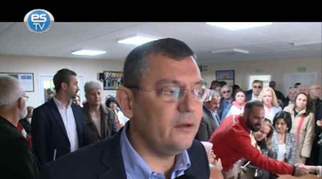 Özgür Özel kafe açılışına katıldı