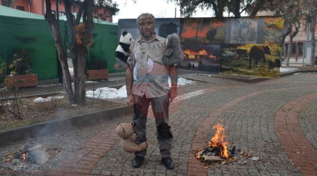 PELÜŞ OYUNCAKLI PROTESTO