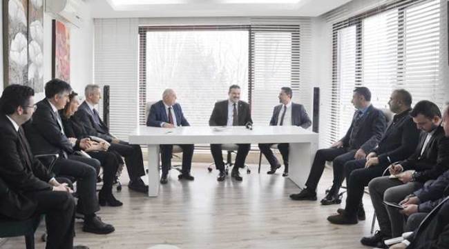 REKTÖR ÇOMAKLI'DAN ESGROUP'A ZİYARET