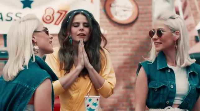 Simge Sağın kamera