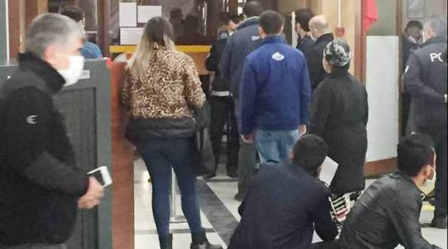 Sosyal mesafe kuralını ihlal ettiler