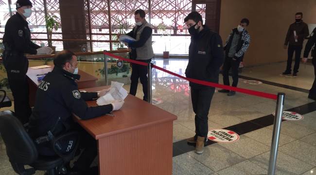 Tepebaşı Kaymakamlığı Seyahat İzin Kurulu günde 600 vatandaşa hizmet veriyor