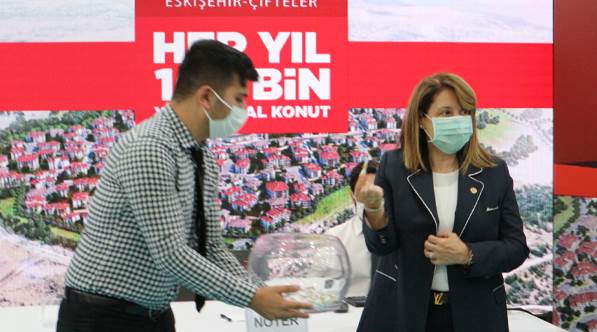Toki konutları için kura çekimi yapıldı