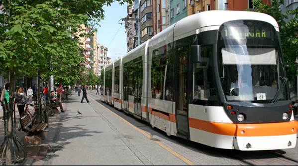 Toplu taşıma kullanım saatlerine kısıtlama getirildi