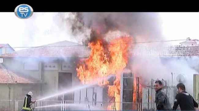 Trafo patladı elektrikler kesildi