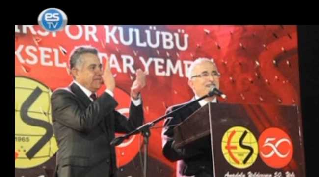 TUNA ESES'İ YALNIZ BIRAKMADI 