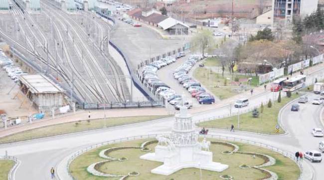 Ulus Anıtı’nın yan tarafına su deposu inşaatı yapılıyor