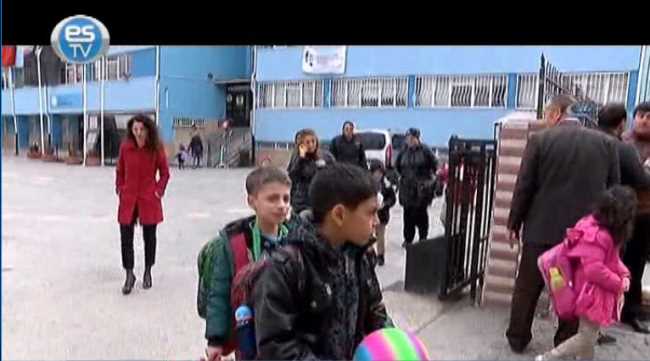 Veliler o öğretmene sahip çıktı