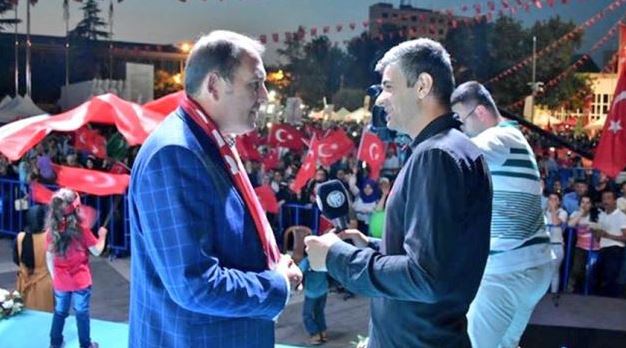 Vilayet meydanı hınca hınç doldu