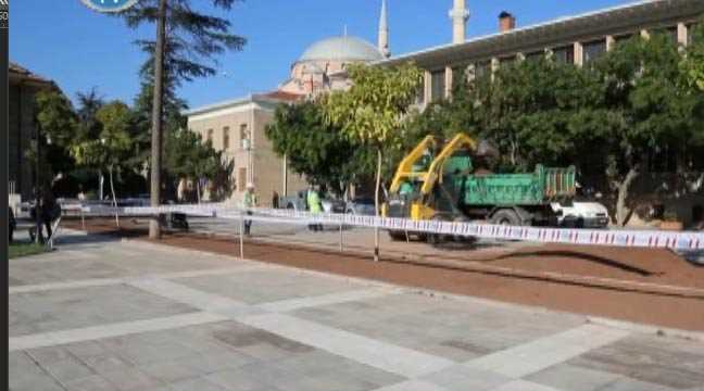 Vilayet meydanında hummalı çalışma