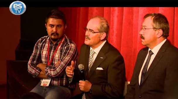 Yeni öğrenciler Büyükerşen ile buluştu