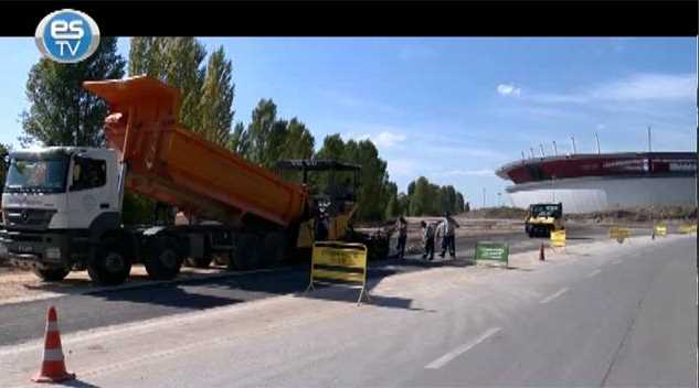 Yeni stadyumda yollar genişletiliyor