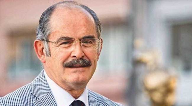 Yılmaz Büyükerşen koronavirüse yakalandı!