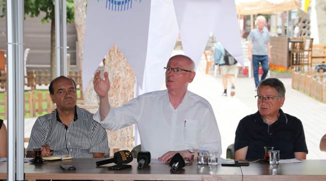 YILMAZ HOCA’NIN DÜŞÜNCESİ BENİM DE DÜŞÜNCEMDİR”