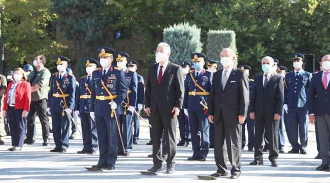 Zafer Bayramı düzenlenen törenle kutlandı