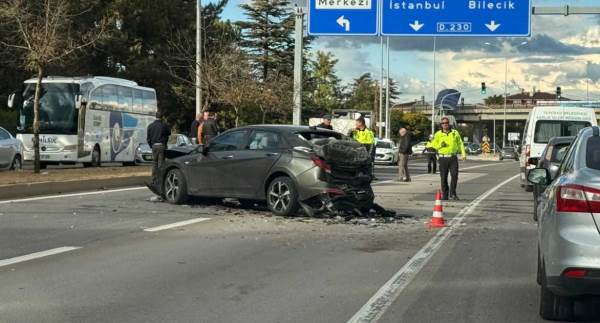 Eskişehir'i kilitleyen kaza: Olay yerinden ilk görüntüler...