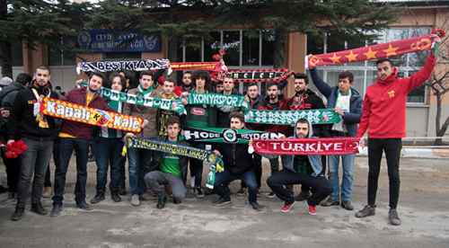 ''Kahraman polislerimizin yanındayız''
