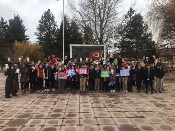 ’’Zaman Dursun Seyitömer Okusun’’
